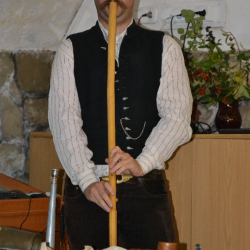 Császár Dominik - dudamuzsika, 09.15. 20:30, Várkapu
